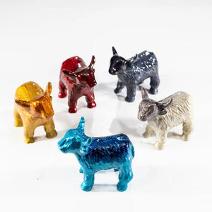 Brushed Black Highland Cow Medium Ornament | 7.5cm | Recycled Aluminium - Give And Glow